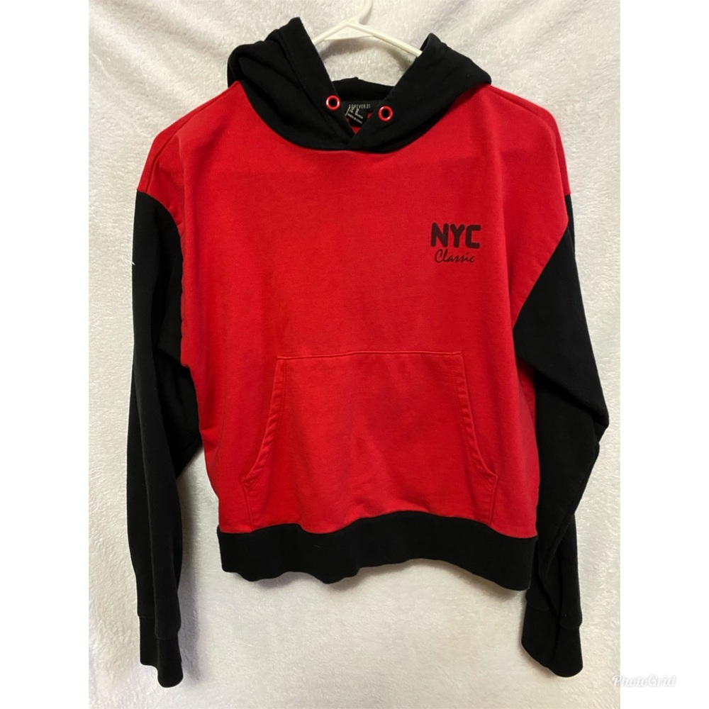 Forever 21 - NYC Classic sweater